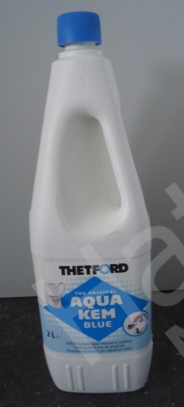 https://www.hattink-thermoparts.com/public/data/image/article/6250/22052/large/thetford-aqua-kem-blue-2l-toiletvloeistof.jpg